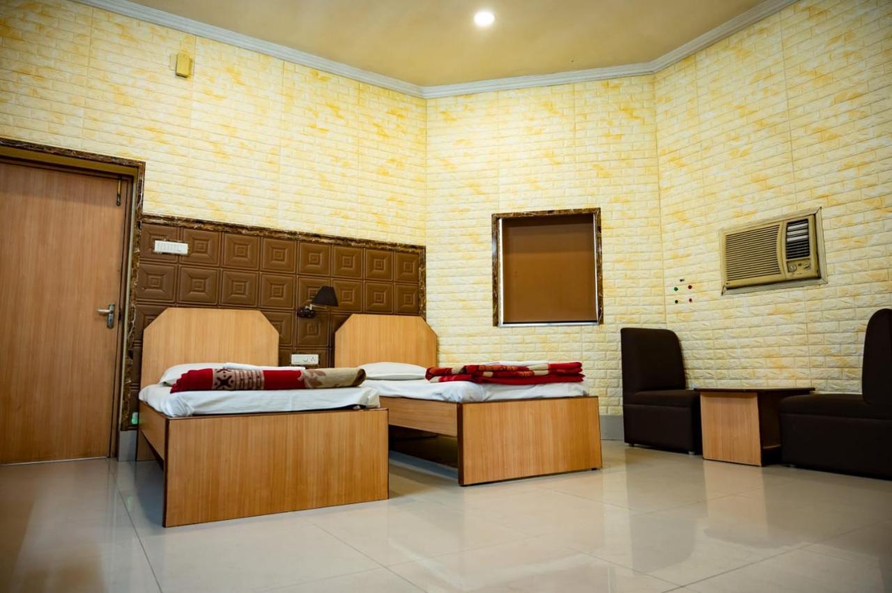 Hotel Komala Vilas Kalkutta Exterior foto