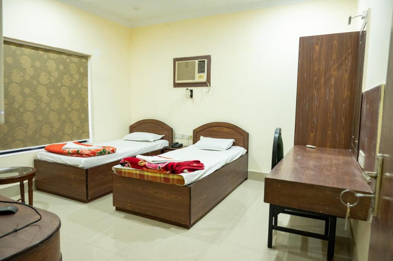 Hotel Komala Vilas Kalkutta Exterior foto